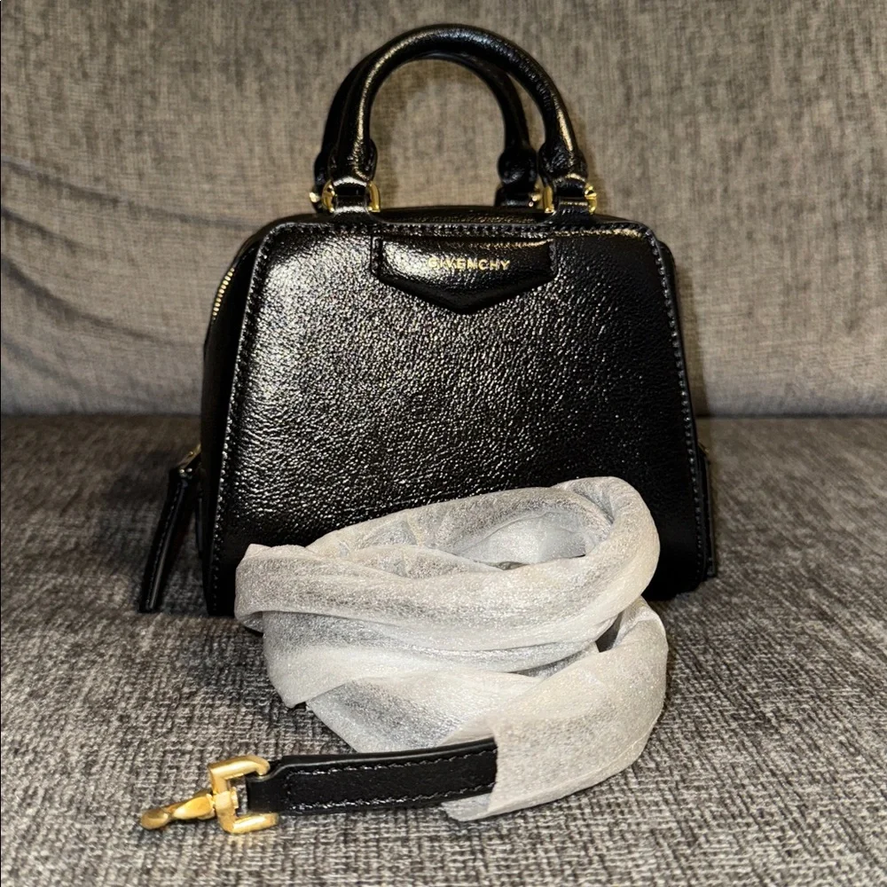 New Givenchy nano Antigona cube - Picture 7 of 8